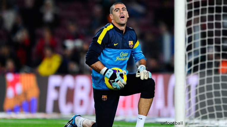 Top 10 Best Goalkeepers Of Barcelona Of All Time