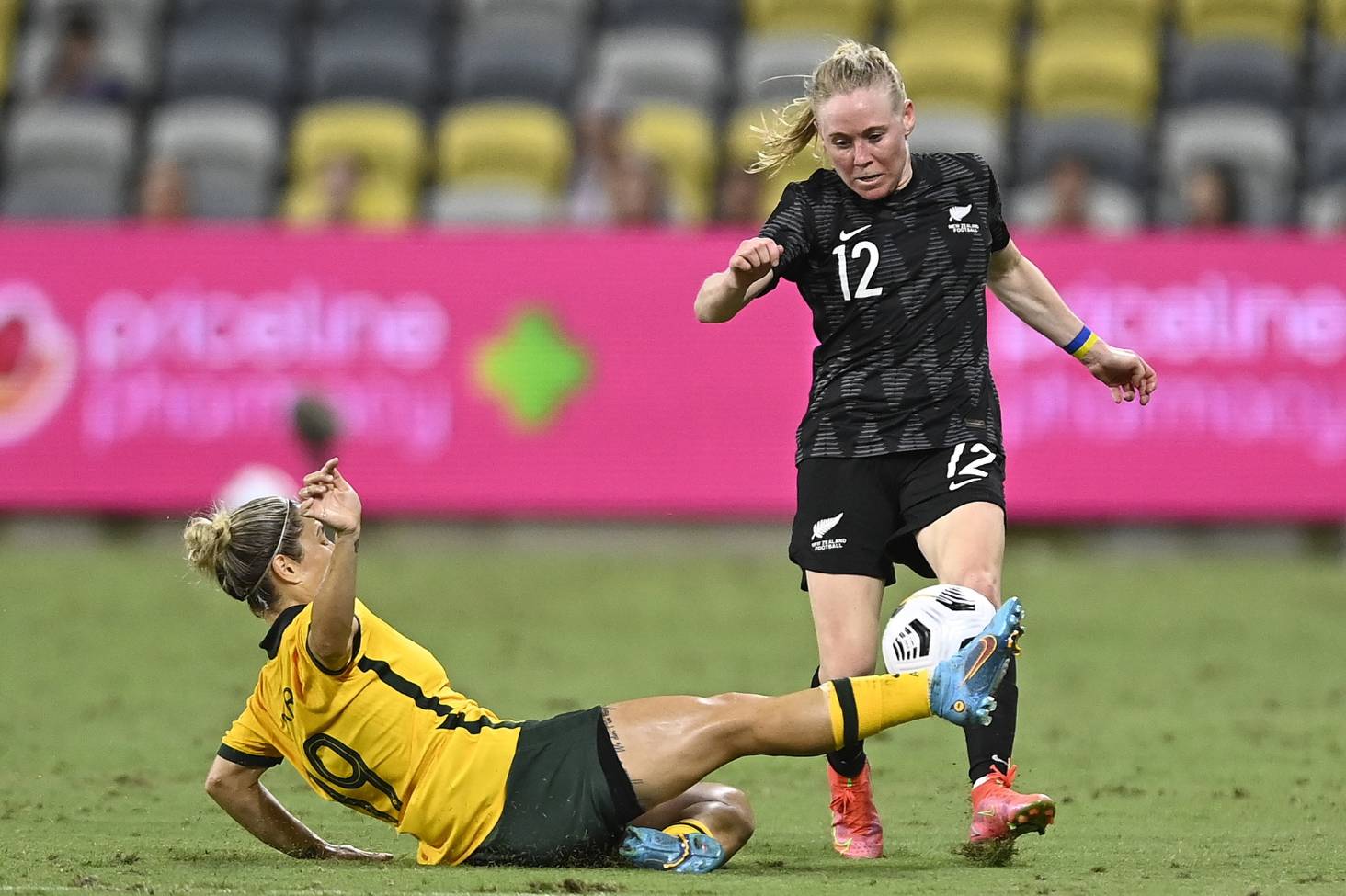 Phoenix Sign Experienced Football Fern Hassett