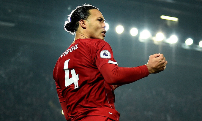 Virgil Van Dijk bị gạch tên khỏi danh sách đăng ký Premier League