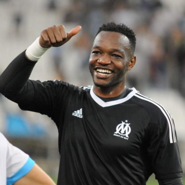 Tiểu Sử Steve Mandanda - Thủ Môn Bóng Đá Xuất Sắc Người Anh