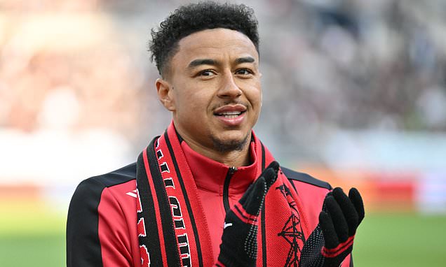 Jesse Lingard shows off remarkable recovery as former Manchester United star returns to the pitch at FC Seoul just 12 days after surgery | Daily Mail Online